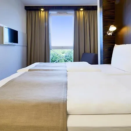 City-sued 3* Dusseldorf