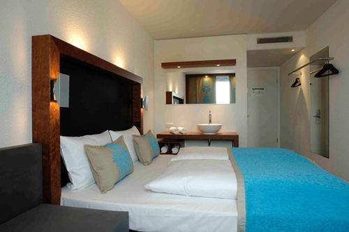 City-sued Hotel